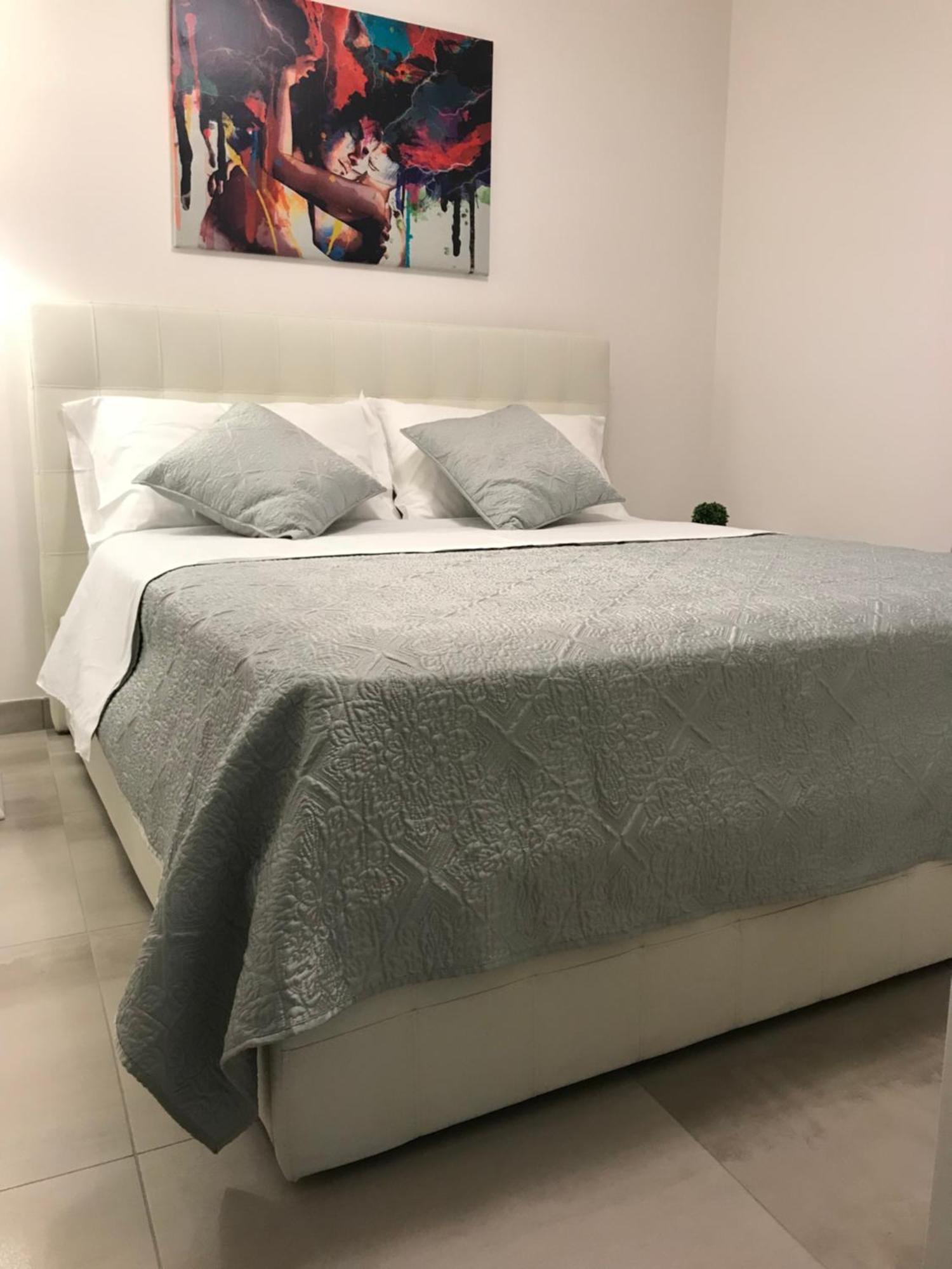 דירות Loft סירמיונה מראה חיצוני תמונה